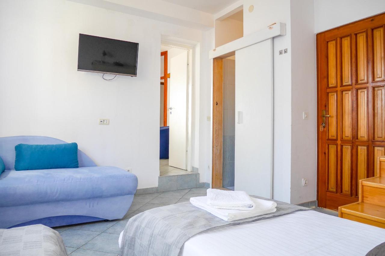 Apartments Beach Dugi Rat Exterior foto
