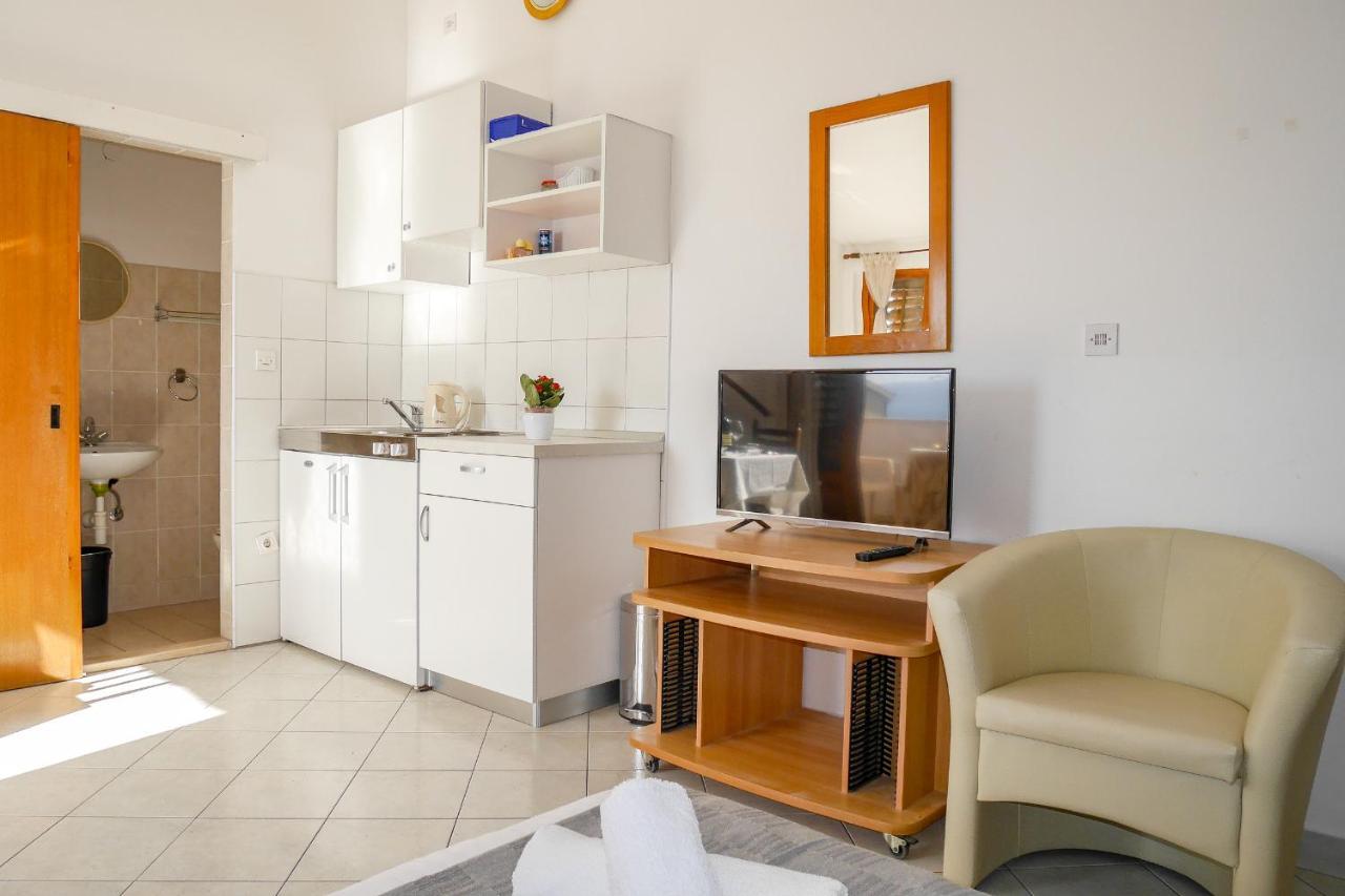 Apartments Beach Dugi Rat Exterior foto